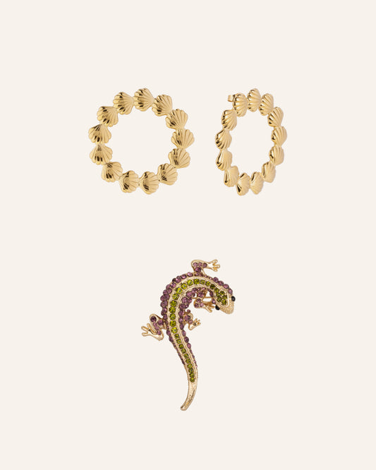 Set van oorbellen schelp goud en broche gekko goud met paars en groene rhinestone - MAE.FAE The Label