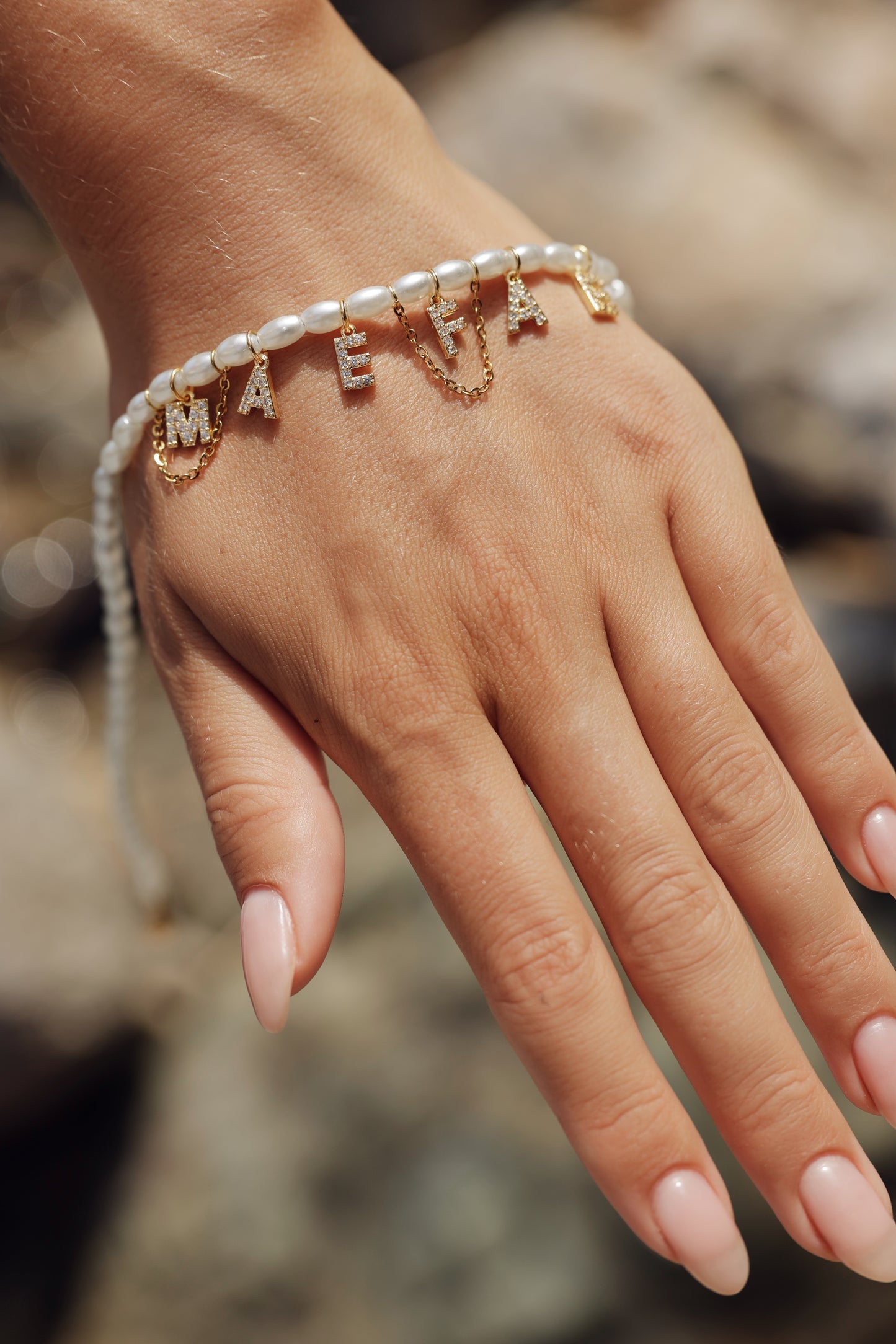 Initial ketting goud met parels en zirkonia