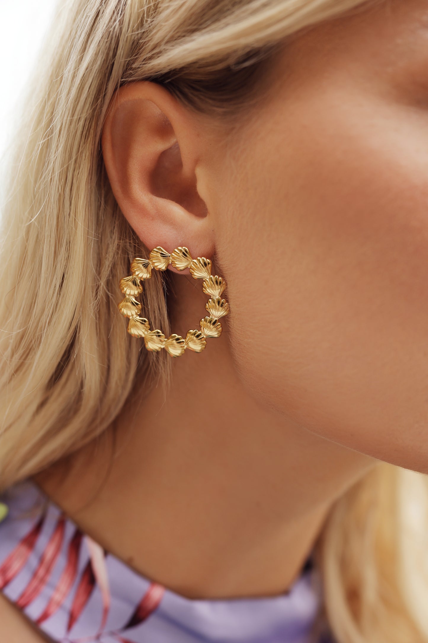 Schelp oorbellen – MAE.FAE The Label