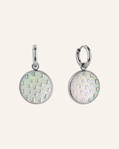 Oorringen zilver met parelmoer steen en imitatie parels – MAE.FAE The Label
